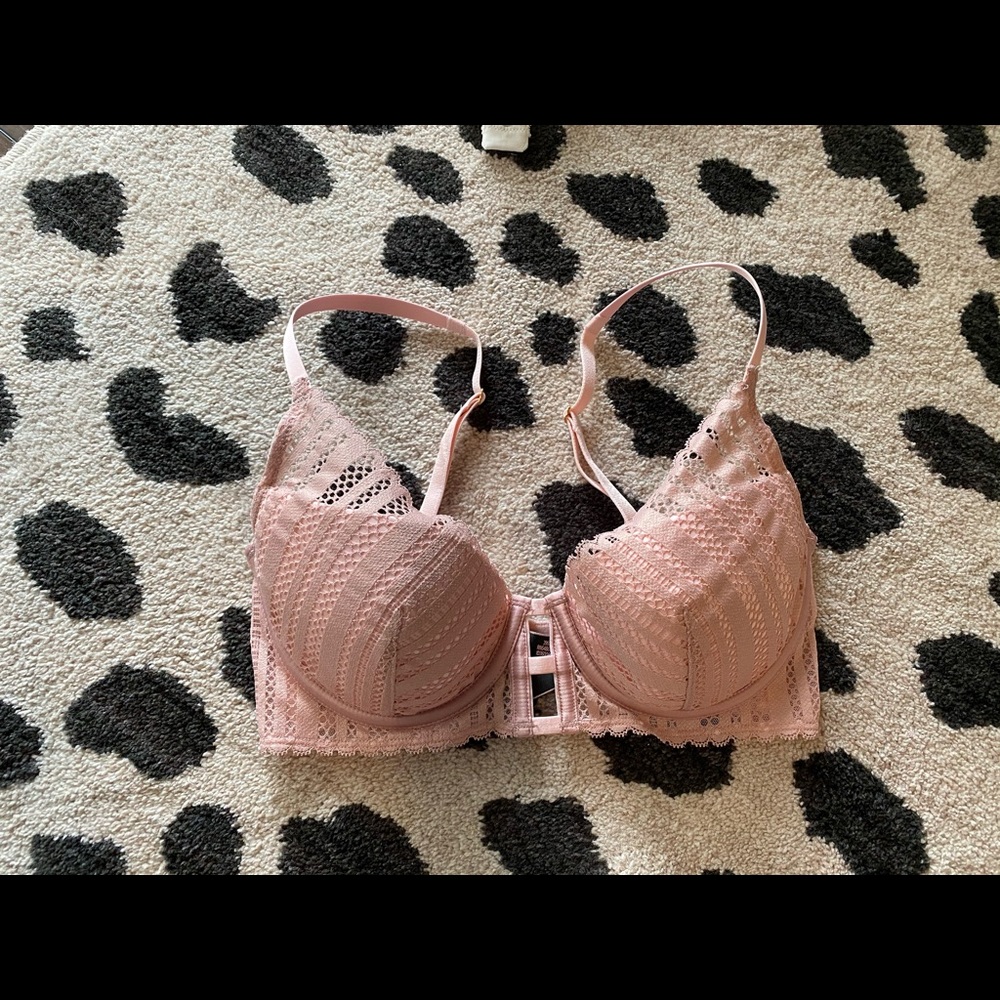 NWT Victoria’s Secret Lined Plunge